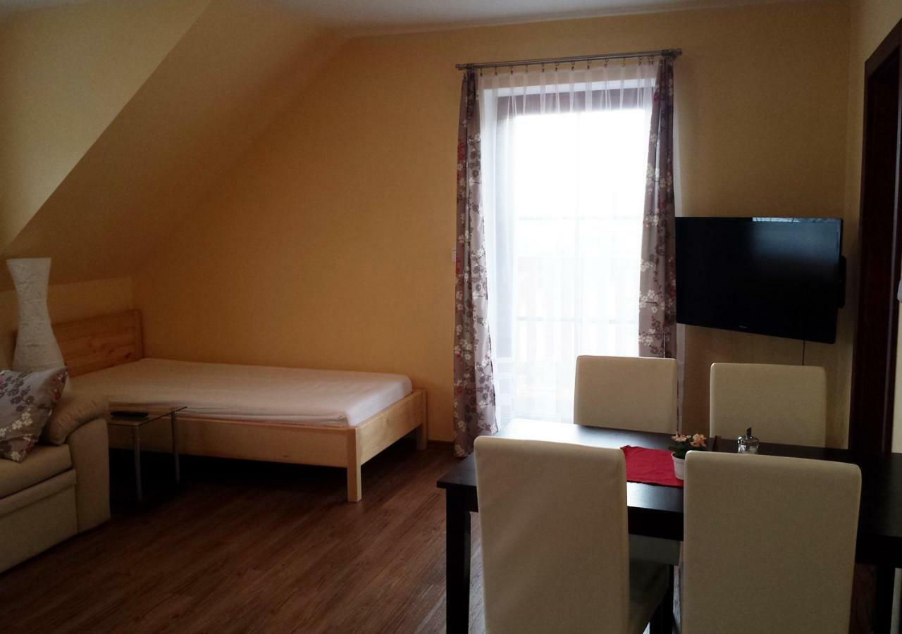 זדיקוב Apartmany Lucie מראה חיצוני תמונה