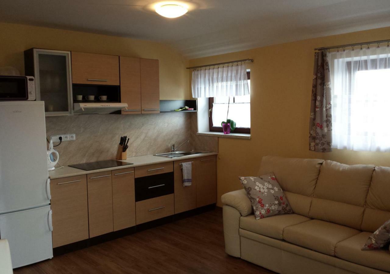 זדיקוב Apartmany Lucie מראה חיצוני תמונה
